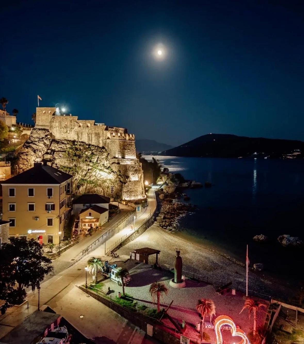 City Port Apartment Herceg Novi Exterior foto